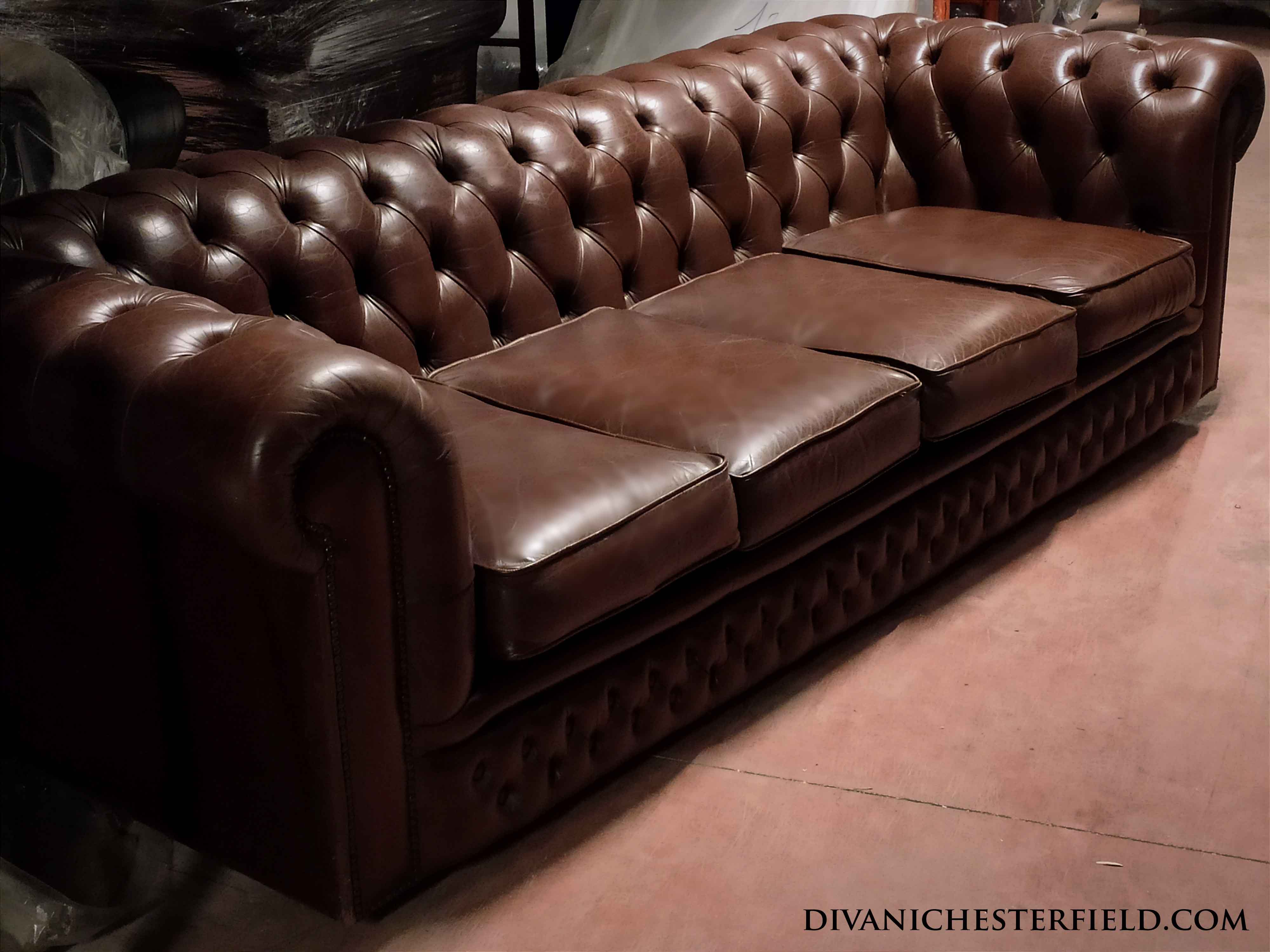 Raro Divano Chesterfield L235cm in pelle marrone color tabacco